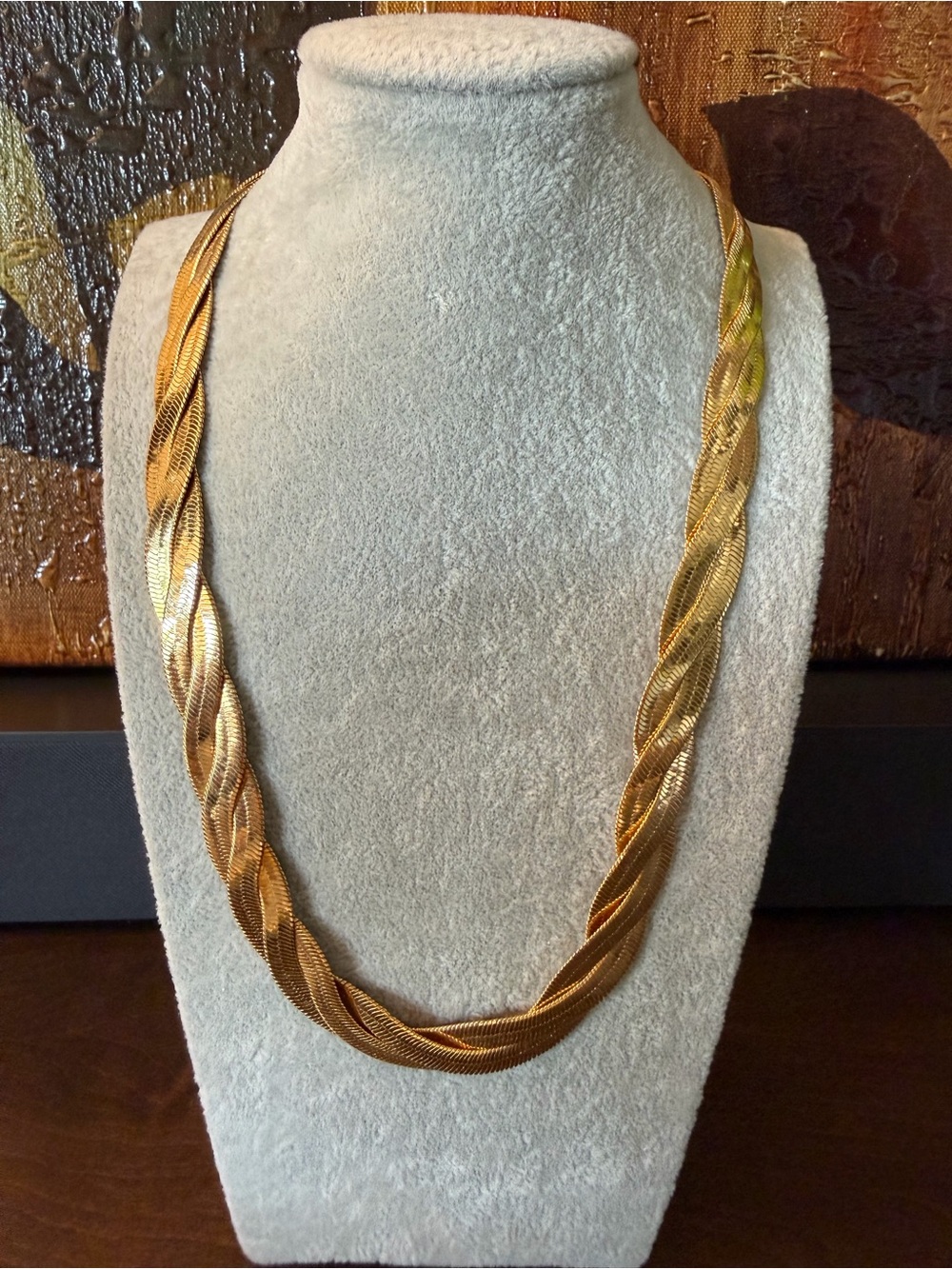 Avon Vintage Gold Tone Serpentine Braided Chain Necklace